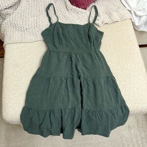 Lulu’s green mini dress